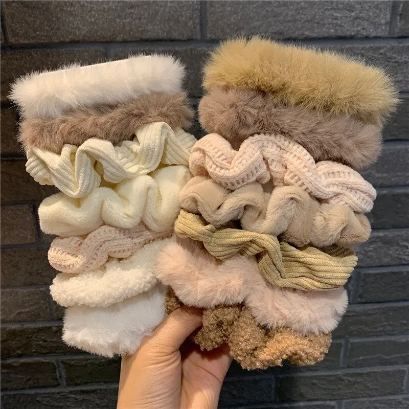 7Pcs Soft Plush Velvet Hair Scrunchies Set