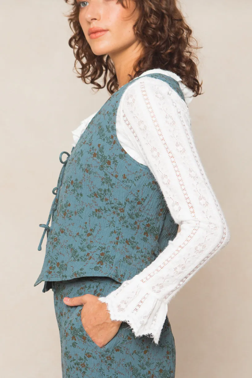 Birdie Vest in Blue Floral